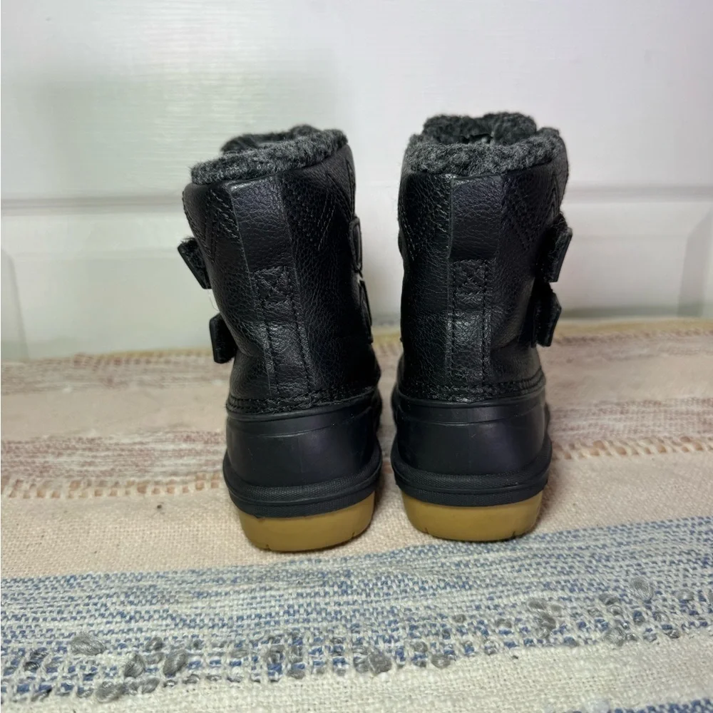 Cat & Jack Black Boots with Gray Lining